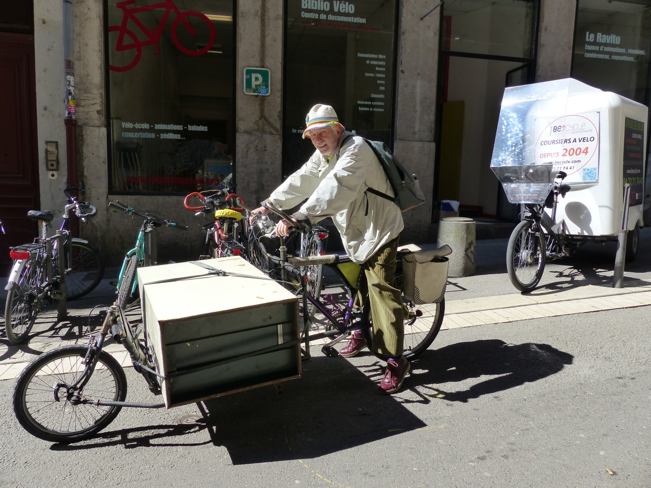 Pignon_sur_rue_demenagement_biporteur